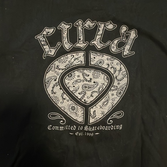 Vintage skateboarding brand Circa logo T-Shirt. Size small. - Picture 2 of 4